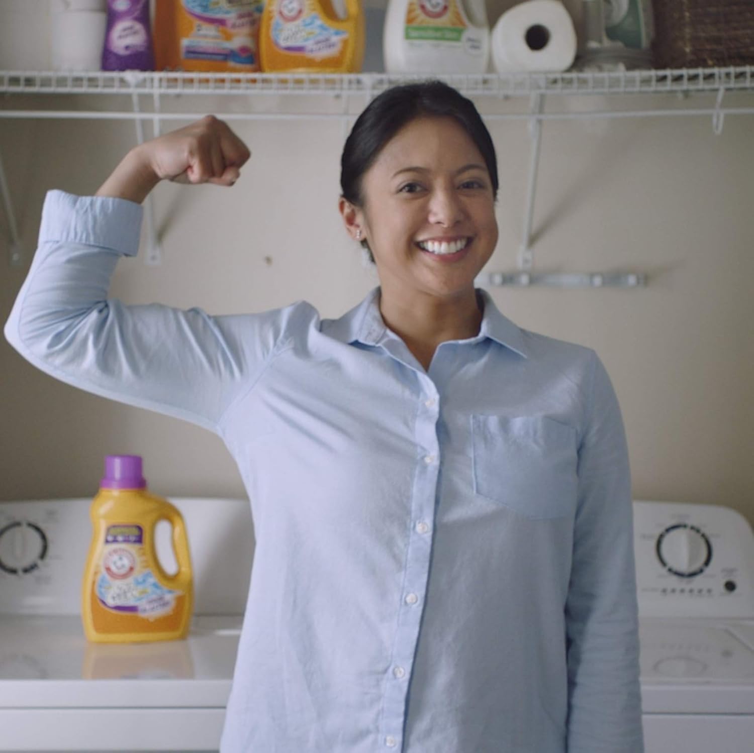 ARM & HAMMER Plus OxiClean with Odor Blasters Liquid Laundry Detergent, Laundry Odor Remover, Attacks Stains, Fresh Botanical Scent, 74 Loads, 96.2 Fl Oz