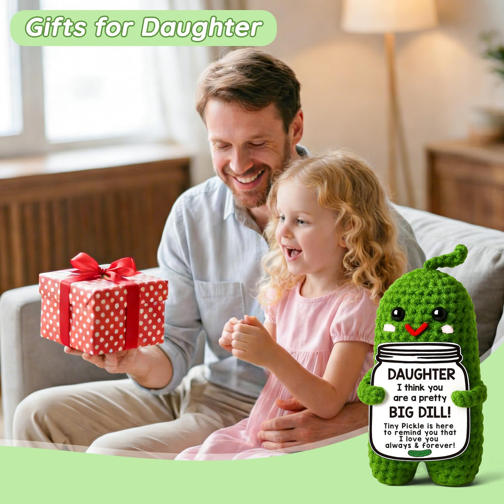 MAMAGIFTREE Fathers Day Dad Birthday Gifts from Daughter or Son,Handmade Crochet Pickle -I Love Best Daddy Ever Gift Thank You Daddy Funny Emotional Care Desk Decor